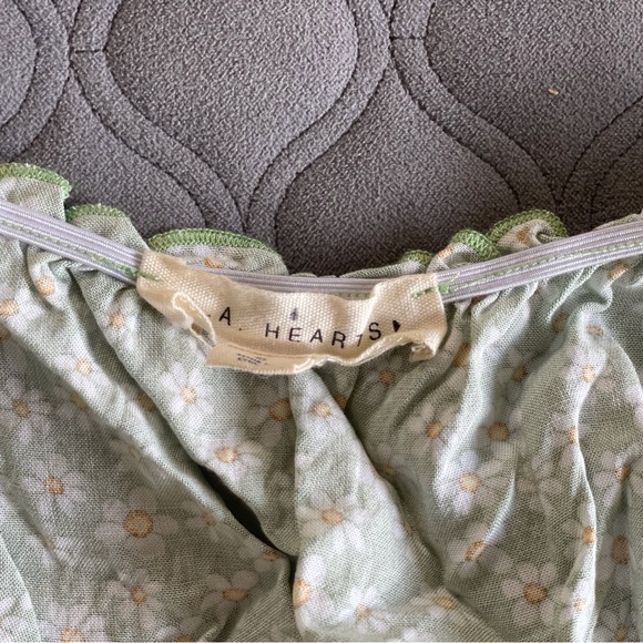 PacSun LA Hearts Cropped Top, Size Small - Picture 6 of 7